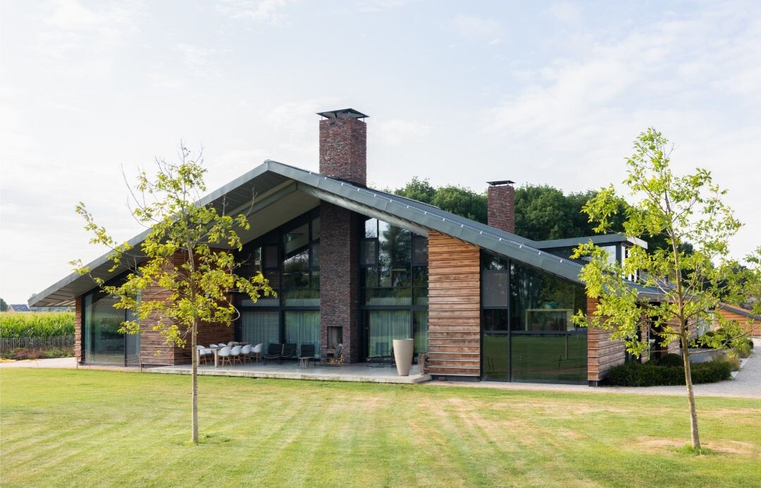 VOGELENSAGNH A BRICK STORY