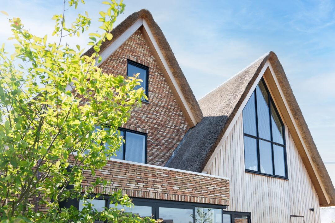 VOGELENSAGNH A BRICK STORY