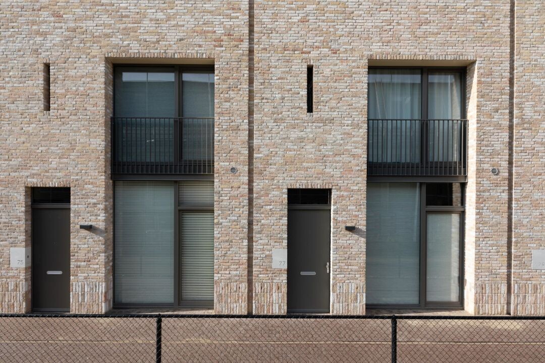 VOGELENSAGNH A BRICK STORY