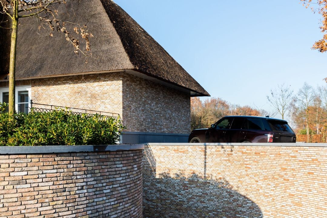 VOGELENSAGNH A BRICK STORY